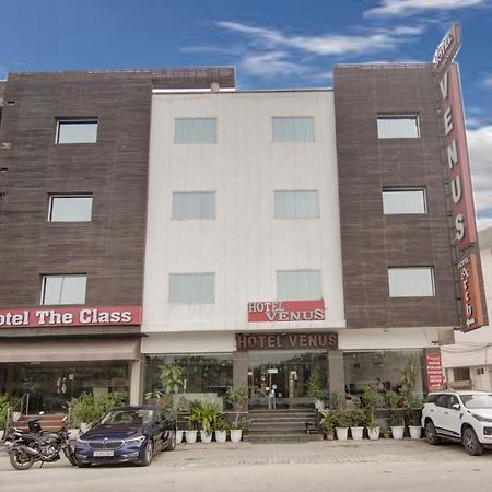 Hotel Venus Plaza Nuova Delhi Esterno foto